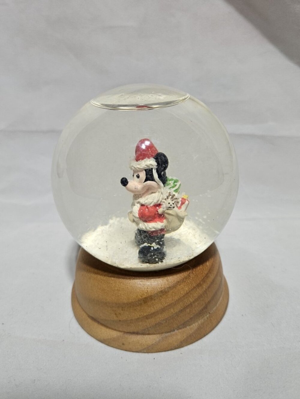 Vintage Disney NE Limited Edition Crystal Christmas Snow Globe Mickey Mouse 1989 - Picture 2 of 11